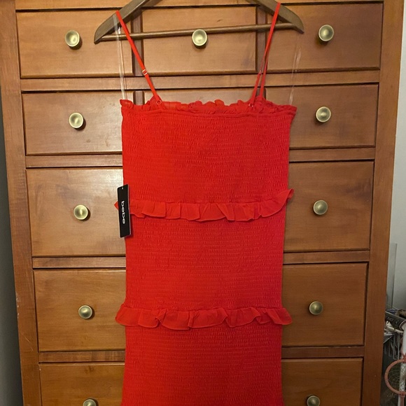 Bebe Smocked Ruffle-Tiered Bodycon Dress in Fiery Red - Picture 3 of 5